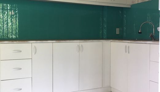 Kẹt Tiên Cần Bán Gấp Nhà Kho C .Diện tích: 4X15M.hướng Nam .Giá 2.5 Tỷ .