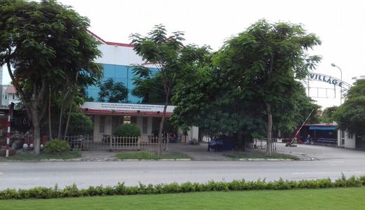 Cho Thuê Nhà 3 Tầng Lô Góc Mới Đẹp Mặt Đường Phạm Văn Đồng Gần Khách Sạn Pearl River 