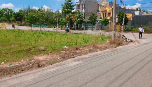 Bán Đất Biconsi Nền Đất Đẹp Nằm Trên Đường Chính Khu Dân Cư Tân Bình, Dĩ An