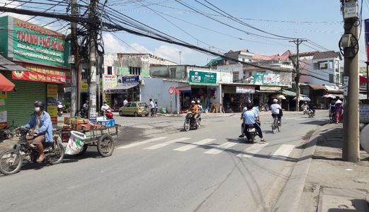 Cần Bán Lô Đất Ngay Mt Đường Trường Lưu, Q9, Sổ Đỏ, Ngay Chợ Long Trường, 80M2 Giá Từ 15.5Tr/m2