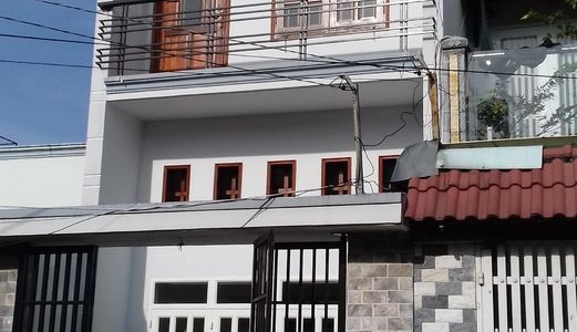 Nhà Mới 4M X 25M, 1T, 2L, 4Pn, 94/2 Dht 42, Q12. Giá 8Tr/th