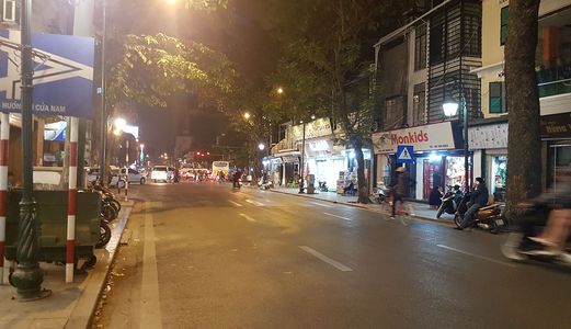 Mặt Phố Tràng Thi Xa Hoa Lộng Lẫy, 95m2 Lô Góc Kim Cương, Mt 20m Chỉ 46.6 Tỷ !!!