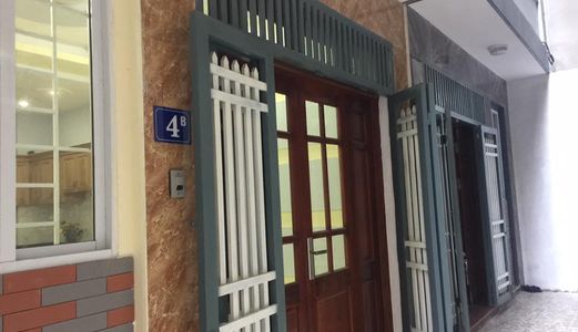 Donald Trump Bán Nhân Mỹ Mỹ Đình 33M2, 5 Tầng 2.75 Tỷ.