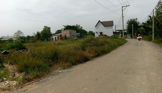 Chú Bình Bán Gấp 1130M2 Đất Mặt Tiền Qui Đức, Ngang 32M, View Sông Mát Mẻ, 2 Mặt Tiền, Sổ Riêng.