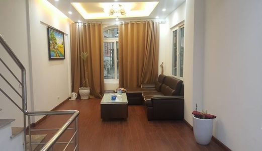 Cho Thuê Nhà Giá Rẻ Thái Hà, Đống Đa 11 Triệu: 30m2x6 Tầng, Ngõ Ôtô. 