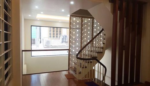 Nhà Ngõ Đẹp Trung Tâm Đống Đa, Thái Hà 40M, 5 Tầng Giá Chỉ 4,75 Tỷ.