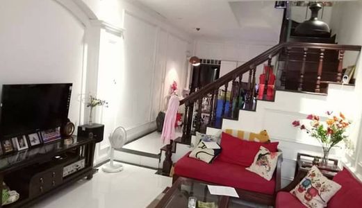 Bán Gấp Nhà Phân Lô Vip Chùa Láng 54m2, Ô Tô Đỗ Cửa, 14 Tỷ 