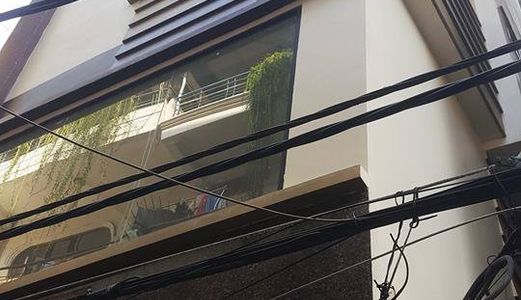 Bán Nhà Hiện Đại Phố Thái Hà, Ô Tô, Lô Góc, 4.75 Tỷ.