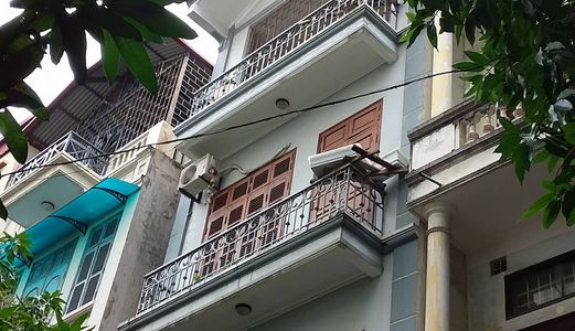 Nhà Phân Lô Nguyên Hồng, Đống Đa, Dt:50M2X4 Tầng, Mt:4M, Ô Tô Vào Nhà, Ngõ Thông