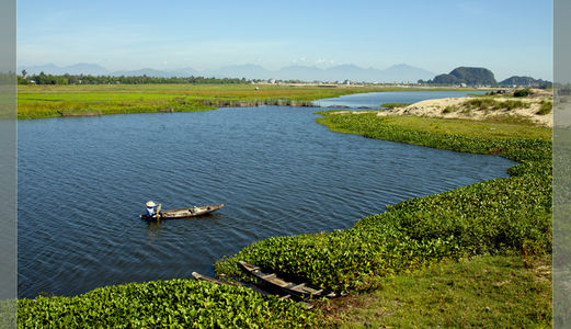 Cần Tiền Bán Gấp Lô Đất Chính Chủ Sát Fpt, Mặt Tiền Sông , Cách Cocobay 200M