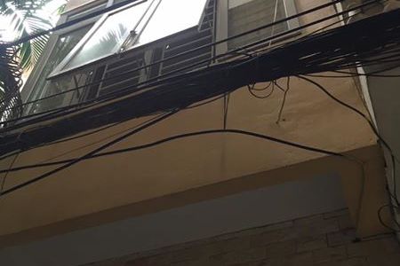 Bán Nhà Phân Lô Trần Quốc Hoàn, Cầu Giấy, 38M2, 4 Tầng, Mt 3,8M, 5,9 Tỷ, 2 Mặt Ngõ, Ô Tô Đỗ