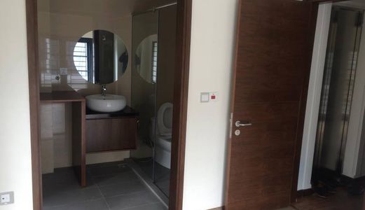 Cho Thuê Nhà Phố Mỹ Đình, 65m2x6Tầng. Có  Hầm, Thang Máy, Kd Làm Văn Phòng Tốt. Lh: 0942044956.