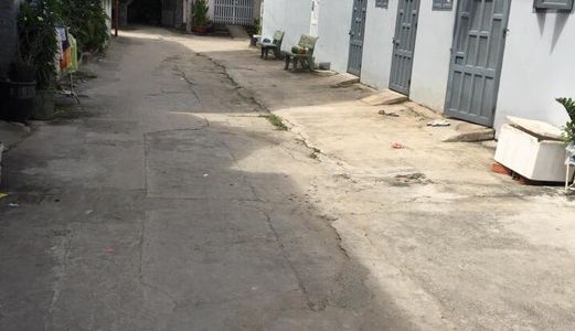 Nhà Ta11 Hẽm 4M.dt: 4,2M X 15M Đúc 1 Lầu.3Pn-2Wc.2 Tỷ 300/tr.