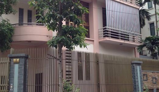 Bán Nhà Thái Hà 98 M2 X 4,5 Tầng, Mặt Tiền 4,7 M, Nở Hậu, Sổ Đỏ, Ô Tô Vào Nhà, Giá 10,5 Tỷ