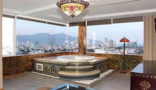 Cần Bán Khách Sạn 11 Tầng Siêu Đẹp Đường Võ Văn Kiệt