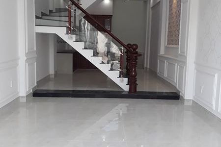 Bán Nhà 1 Trệt 2 Lầu 4 Phòng Ngủ, Đường Xe Hơi Giá 2 Tỷ 650