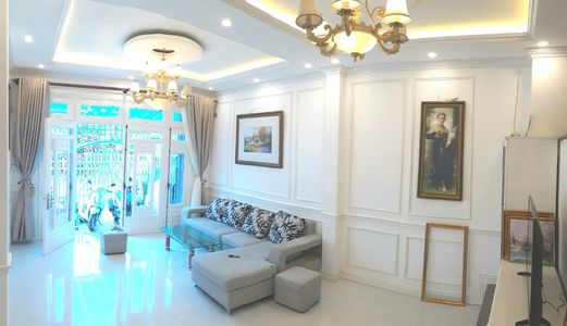 Cần Bán Nhà Kqh Nguyễn Công Trứ, P8, Tp Đà Lạt  61m2 Giá 5,3 Tỷ