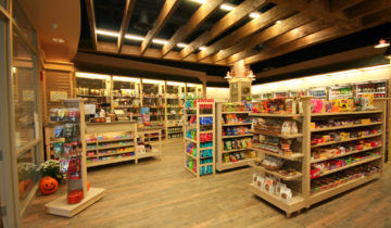 Cho Thuê Nhà Mặt Phố Quan Hoa, Dt 230m2, 8m Mặt Tiền