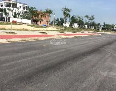 Chính Chủ Bán Lô Đất 250M2 Đối Diện Công Viên, Giá 1,5 Tỷ. Lh: 0917 034 357