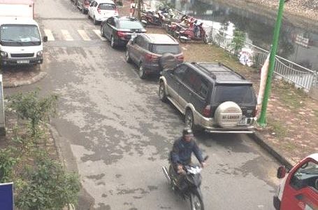 Bán Nhà Mặt Phố Nguyễn Lân, Sát Bờ Sông, 42Mx 5T, Mt 5M, Địa Thế Kinh Doanh Đẹp, 6,5 Tỷ.