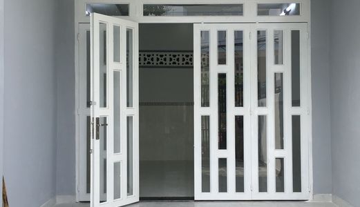 Kẹt Tiền Bán Gấp Nhà Cấp 4 Kho C .Dt 4X18M. Hxh .Giá 1.95 Tỷ .