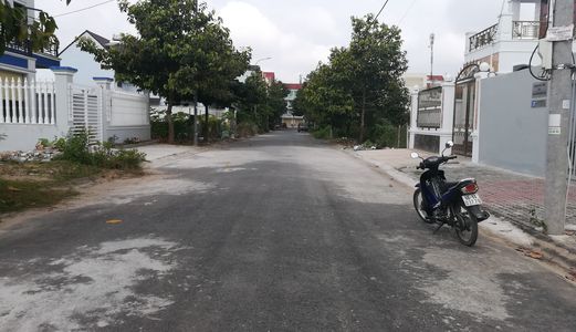 Bán Nền Biệt Thự Kdc Long Thịnh - Dt 180M2 -  Hướng Tn - Lg 13.5M - Giá 1 Tỷ 450 Triệu - Lh 0986 184 837