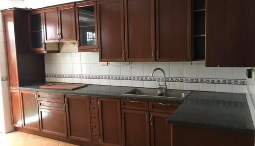 Bán Gấp Nhà Mặt Phố Linh Lang Quận Ba Đình, 50Mx5T, Vĩa Hè Gần 4M, Kinh Doanh Tốt, 10.6 Tỷ.