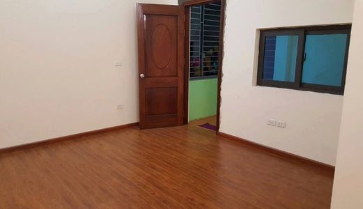 Nhà Kinh Doanh Ngay Cạnh Royal City Chỉ Hơn 3 Tỷ