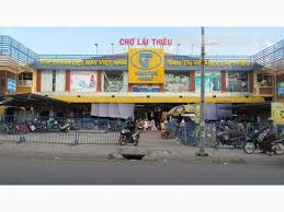 Gia Đình Chuyển Nơi Sinh Sống Sang Gấp 300M2 Ngay Chợ, Dân Cư Đông Đúc