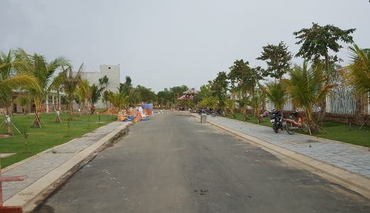 Kẹt Vốn Đáo Hạn Ngân Hàng, Bán Gấp Và Rẽ 64M2 Shr, Chính Chủ, 860Tr. Long Phước Quận 9. 0989988099