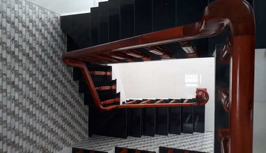 Cần Bán Căn Nhà Ôm Cua Mặt Đường Trần Quang Khanh 2 Mê Hiện Đại(55m2) Giá 2 Tỷ 300 Tr