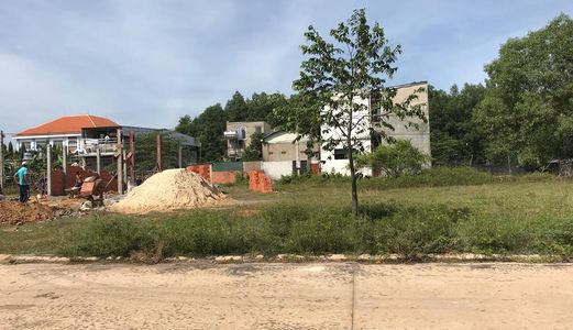 Bán Lô Đất 5X30M Tại Thị Xã Bến Cát, Giá 365 Triệu, Dân Cư Đông