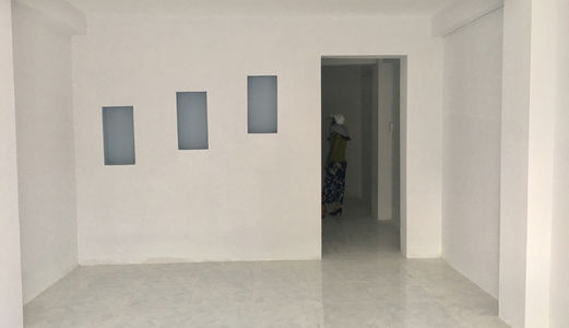 Bán Nhà 1 Trệt 2 Lầu Hẻm 220 Đ.Cmtt Cách Đầu Hẻm 50M Giá 1,75 Tỷ 4 Phòng Ngũ.