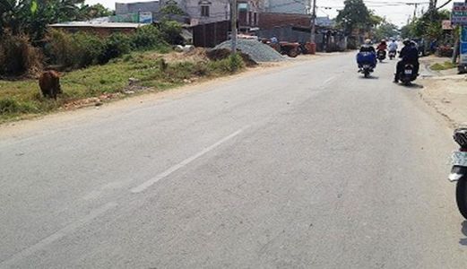 Kinh Tế Khó Khăn Bán 2700m2 Thổ  Full Thổ Cư,mặt Tiền 835, Giá Bèo:3.7 Tr/m2.