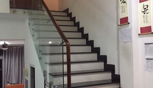 Bán Nhà Đường Nguyễn Thiện Thuật 68M2 X 5 Tầng, 5.5 Tỷ Bình Thạnh.