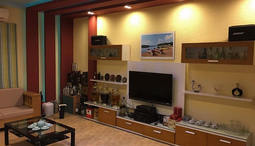 Nhà Đẹp Đón Năm Mới. Thái Thịnh, Góc 2 Mặt Ngõ Rộng 4m, Nội Thất Xịn, Ở Luôn.