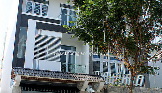 Nhà Đúc 2 Lầu - Mặt Tiền Đường Lớn Gần Lê Trọng Tấn- Móng Ép Cọc - 4 P Ngủ+ 4Wc- Tặng Full Nội Thất