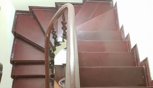 Bán Nhà Măt Phố Linh Lang 56M 5 Tầng Mt 6M Giá 7 Tỷ.