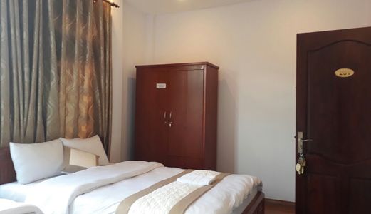 Bán Khách Sạn Đẹp, 9 Phòng Ngay Trung Tâm Tp Đà Lạt, Giá 8 Tỷ