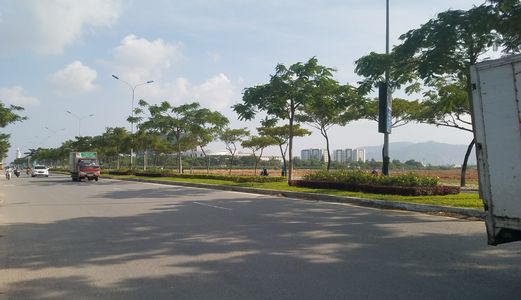 Bán Nhanh Lô Gốc Đường Nguyễn Sinh Sắc Và Hoàng Thị Loan, Giá 19.7 Tr/m2 Lh: 0935.655.367