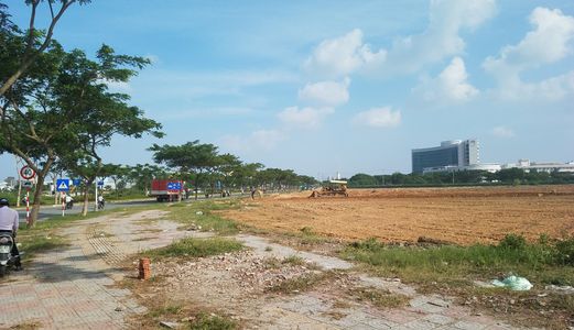 Bán Nhanh Lô Gốc Đường Nguyễn Sinh Sắc Và Hoàng Thị Loan, Giá 19.7 Tr/m2 Lh: 0935.655.367