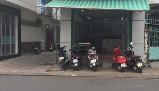 Cho Thuê Nhà Mặt Tiền Nguyễn Văn Cừ , Trệt , Nhà Cũ , Xéo Đại Học Kinh Tế Kỹ Thuật