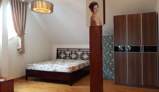 Cần Bán Biệt Thự Sân Vườn Đẹp Đường Vạn Hạnh, P8, Tp Đà Lạt  580M2 Giá 6.9 Tỷ 