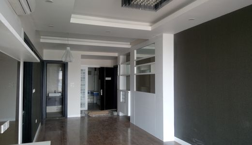 Trung Tâm Quận Đống Đa - Kinh Doanh Sầm Uất - Ô Tô Tránh - Mặt Tiền Rộng.