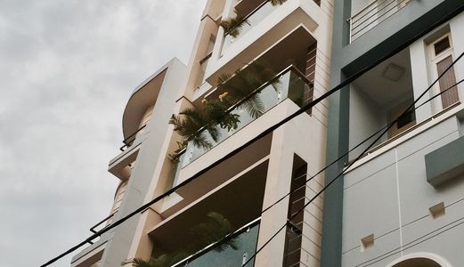 Bán Gấp Nhà Mặt Tiền Đường Đào Duy Từ Q10, Tr 3 Lầu Dt:4X18M, Khu Kd Khách Sạn