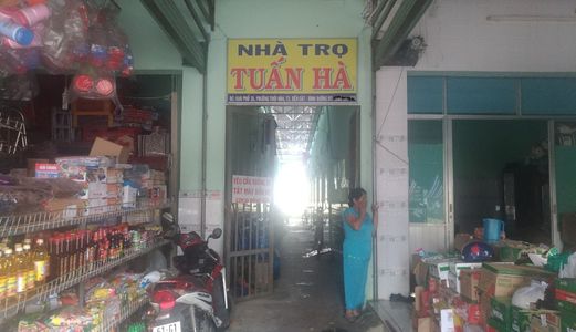 Bán Nhà Trọ Có Lầu Ở Khu Công Nghiệp - Mặt Tiền Đường Nhựa 42m Thông Dài Thu Nhập 25 Tr/tháng