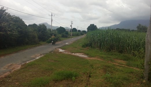 Lô Đất 9200m2 Tại Khu Dân Cư Suối Hành, Mặt Tiền 70 Mét, Bán Gấp 790 Triệu, Có Sổ Đỏ.