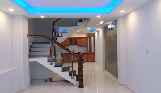 Nhà 4M X 14.6M 1 Trệt 2 Lầu Đường Lê Văn Quới 