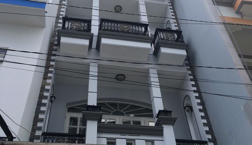 Bán Nhà Đường Mã Lò, Diện Tích 100M2, 3.5 Tấm