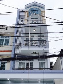 Nhà Hẻm Lê Văn Quới 5X20M = 3 Tấm Gồm 4 Phòng ngủ, 4 Wc
